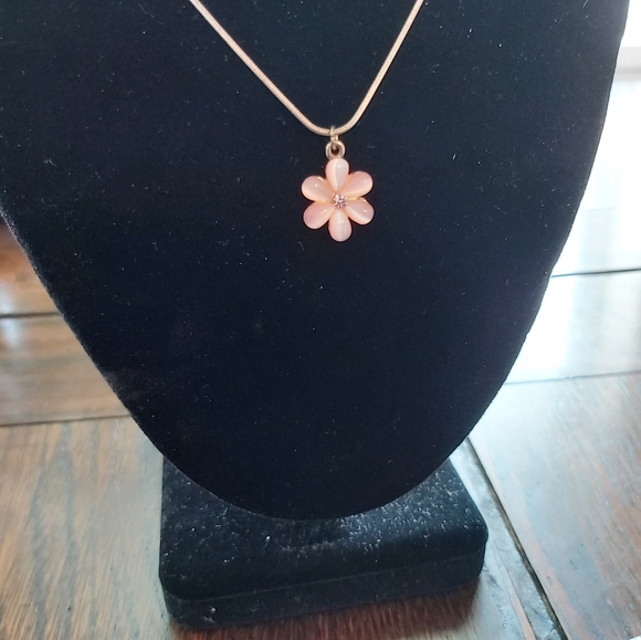 Pink quartz and silver necklace - Picture 7 of 7